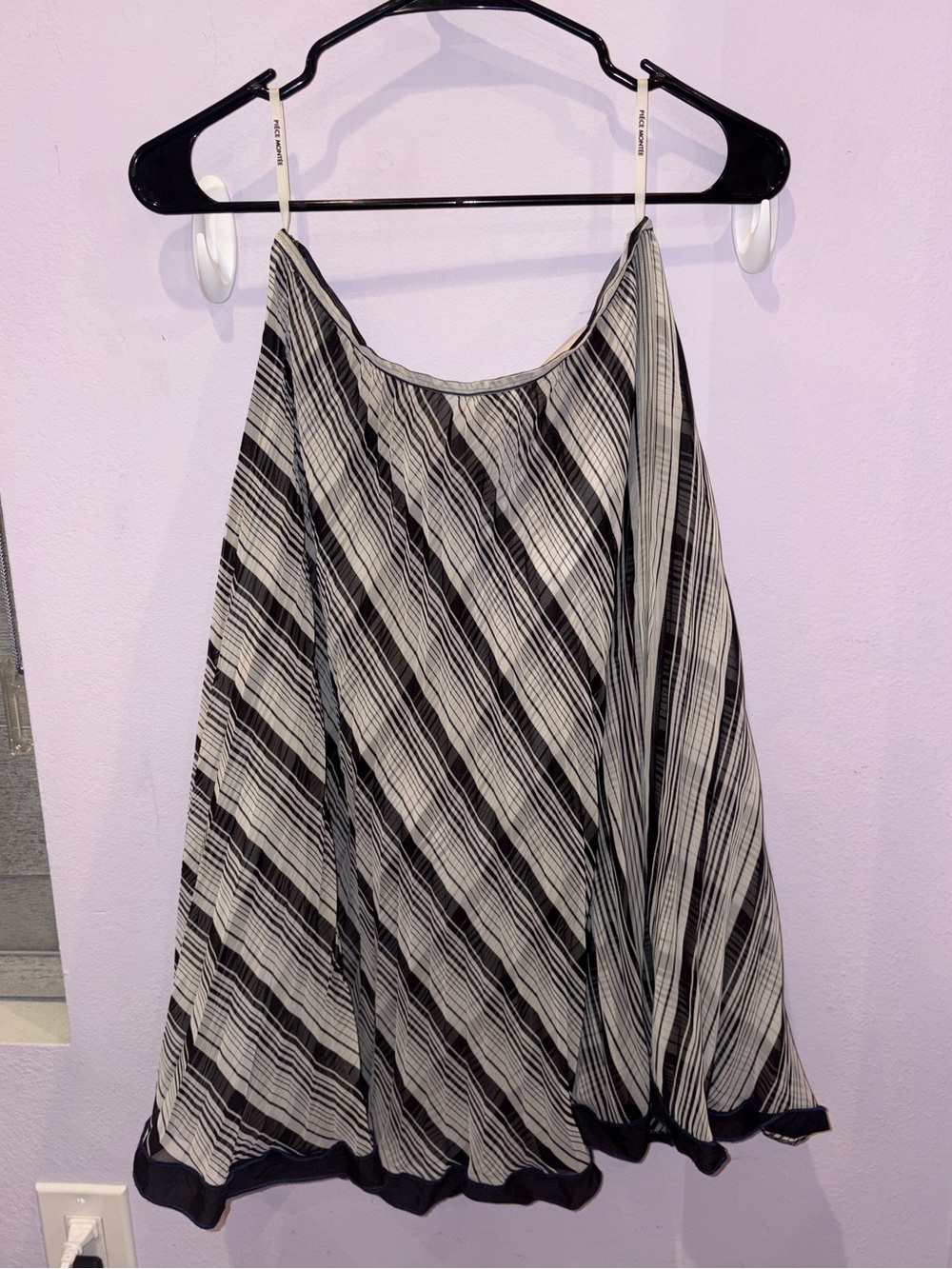Vintage Piëce Montėe Black and White Striped A-Line Skirt